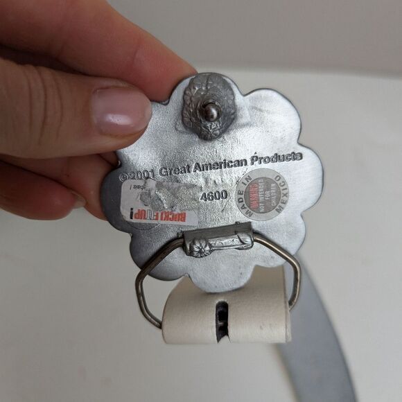 Y2K White Flower Buckle Belt – 2001 Great American Products – Fits 33.5–38.5 - Picture 4 of 9